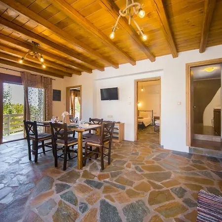 別荘 Pitropos Garden