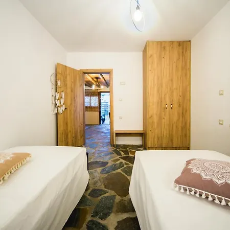 Pitropos Garden * アルハンゲロス